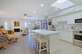 Photo #3: 6070564 Listing