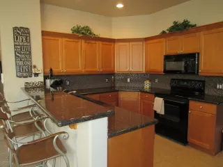 Photo #5: 6070570 Listing