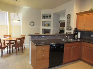 Photo #6: 6070570 Listing