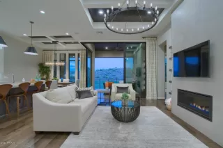 Photo #2: 6070577 Listing