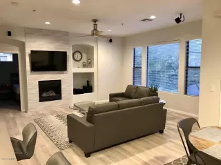 Photo #5: 6070632 Listing