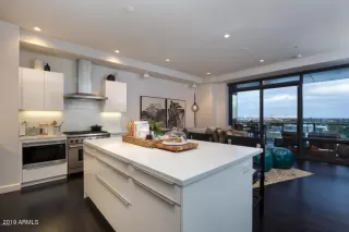 Photo #4: 6070655 Listing