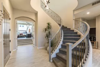 Photo #2: 6070691 Listing