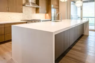 Photo #4: 6070747 Listing