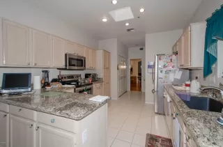 Photo #5: 6070787 Listing