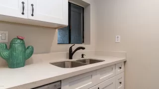 Photo #3: 6070931 Listing