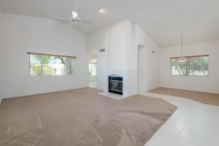 Photo #3: 6070966 Listing