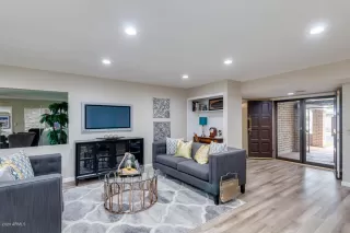 Photo #4: 6071068 Listing 