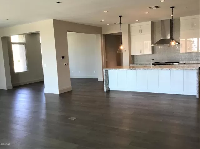 MLS: 6071318 Condo For Sale