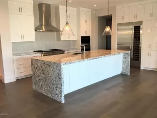 Photo #1: 6071318 Listing