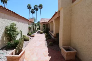 Photo #3: 6071381 Listing