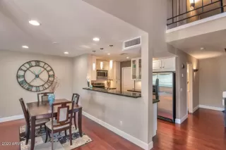 Photo #2: 6071737 Listing