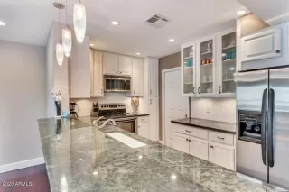 Photo #6: 6071737 Listing
