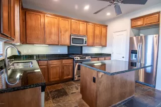 Photo #3: 6071788 Listing 