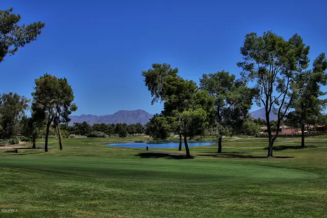 MLS: 6072143 Condo For Sale