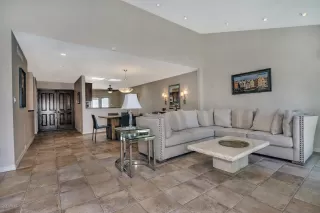 Photo #6: 6072143 Listing