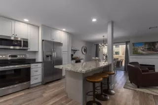 Photo #1: 6072150 Listing 