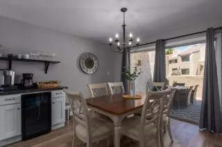 Photo #5: 6072150 Listing 