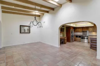 Photo #4: 6072236 Listing