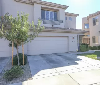Photo #1: 6072684 Listing