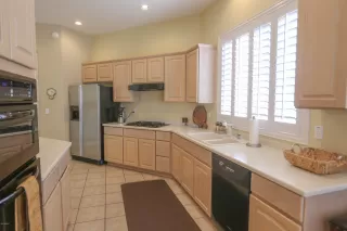 Photo #5: 6072684 Listing