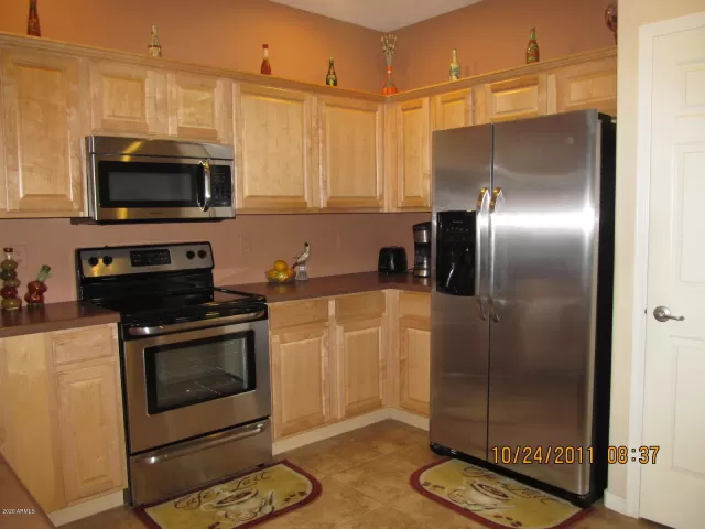 MLS: 6072907 Condo For Sale