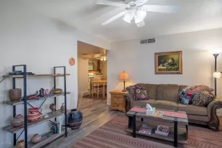 Photo #5: 6072944 Listing