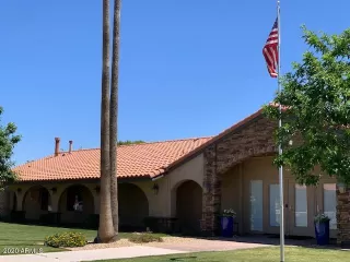 Photo #5: 6073410 Listing 