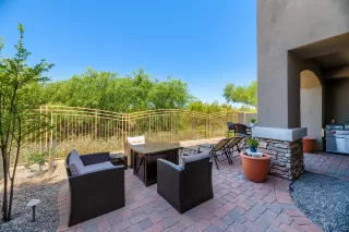 Photo #2: 6073633 Listing 