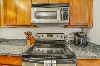 Photo #2: 6074169 Listing 