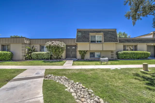 MLS: 6074230 Condo For Sale