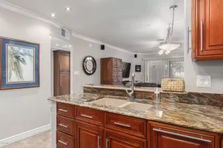 Photo #5: 6074276 Listing 