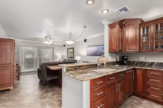 Photo #6: 6074276 Listing 