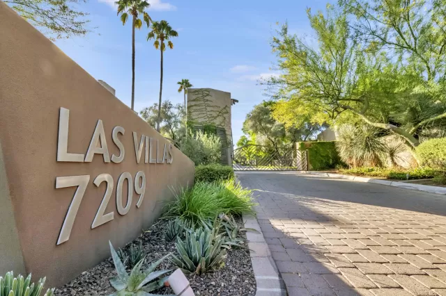MLS: 6074634 Condo For Sale