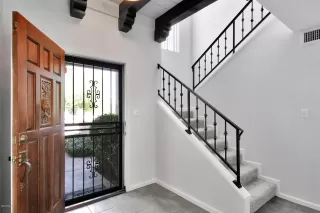 Photo #2: 6074695 Listing 