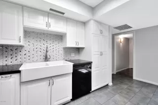 Photo #5: 6074695 Listing 