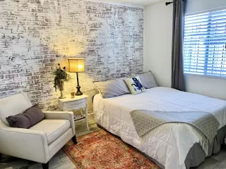 Photo #5: 6075070 Listing