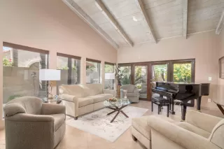 Photo #3: 6075226 Listing 