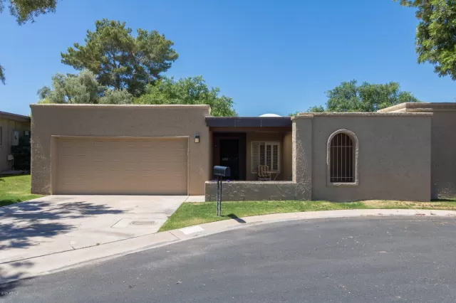 MLS: 6075231 Condo For Sale