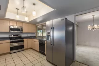 Photo #5: 6075231 Listing 