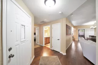 Photo #3: 6075271 Listing