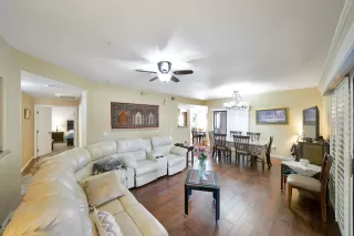 Photo #6: 6075271 Listing