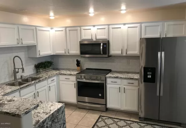 MLS: 6075416 Condo For Sale