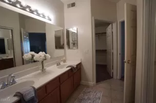 Photo #5: 6075416 Listing 