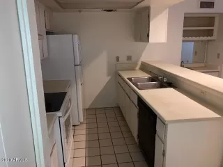 Photo #2: 6075426 Listing 