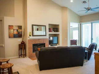 Photo #5: 6075501 Listing 