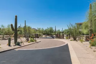 Photo #1: 6075588 Listing