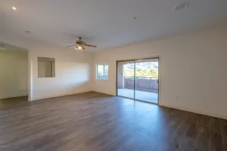 Photo #4: 6075636 Listing