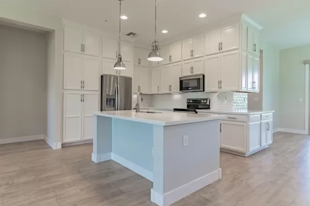 MLS: 6075674 Condo For Sale