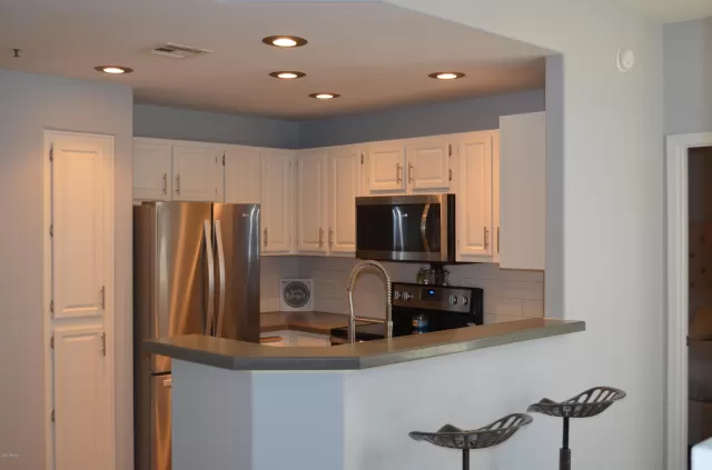 MLS: 6075688 Condo For Sale